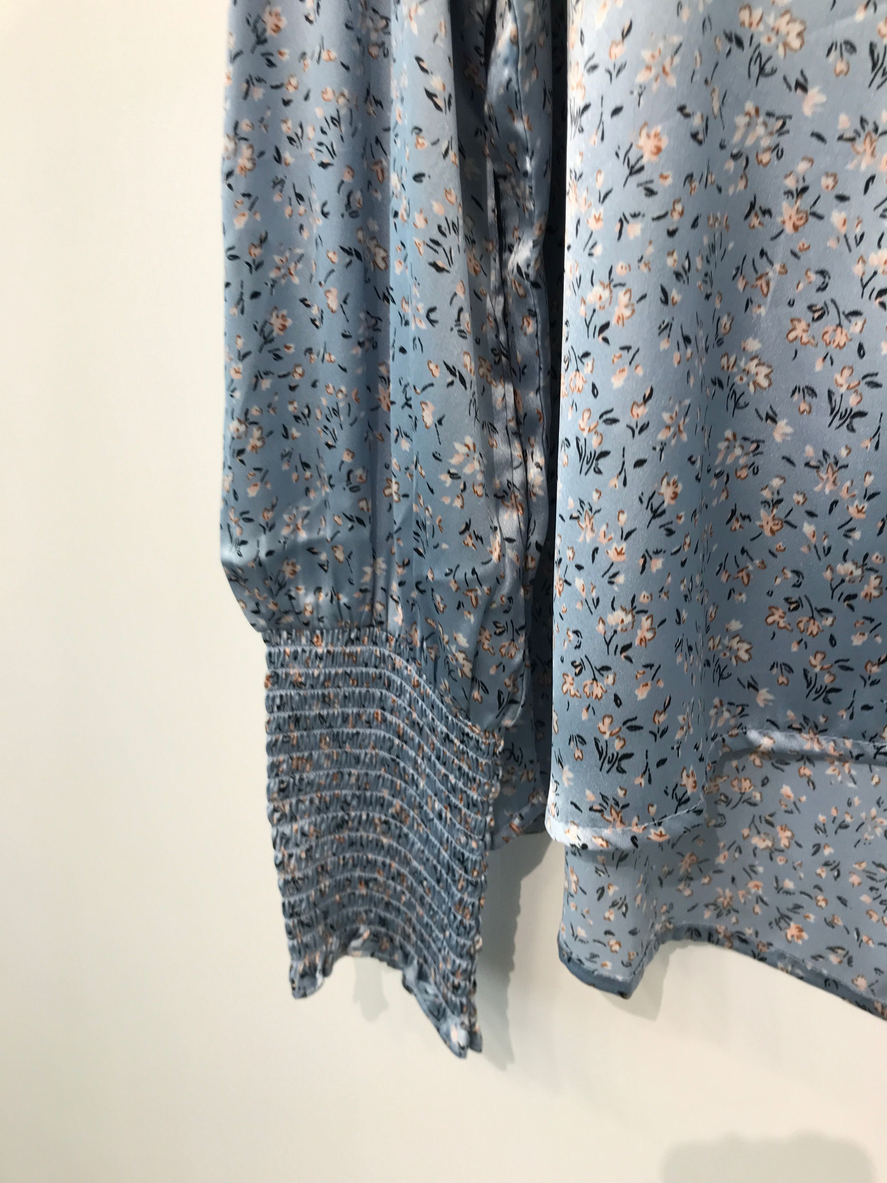 Neo Noir Bluse